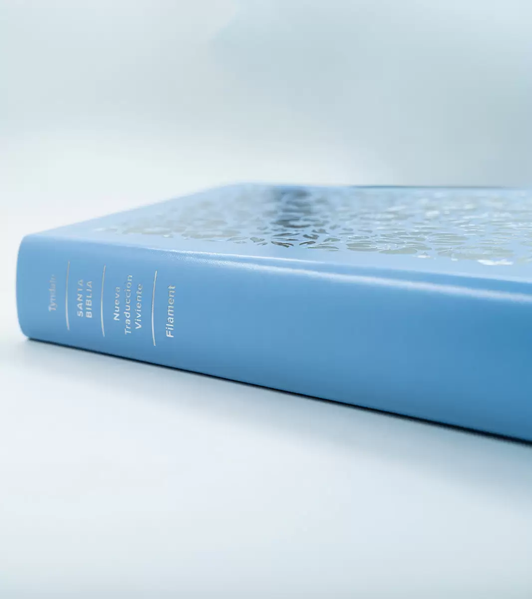 Santa Biblia De Apuntes NTV – Imitacion Piel Celeste Flores - Filament - Image 4